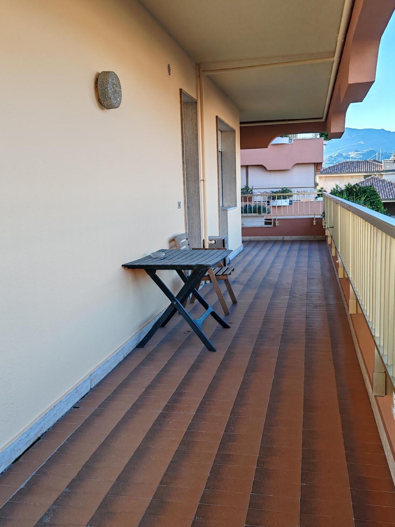 Relax Al Mare Apartment Vallecrosia Ngoại thất bức ảnh